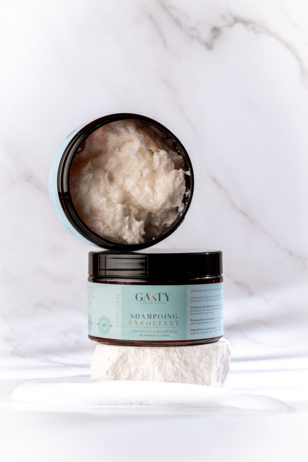Shampoing exfoliant (Scrub)